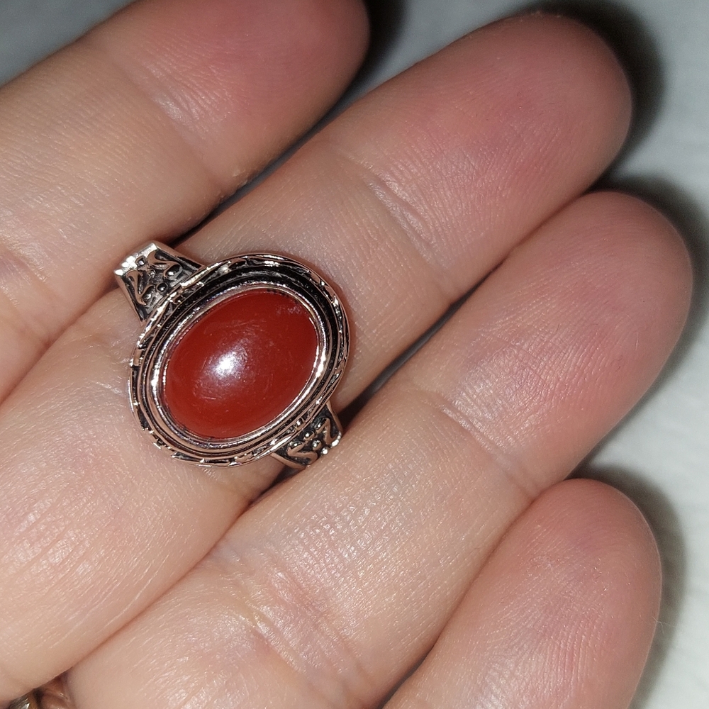 Vintage Carnelian Red Stone Ring